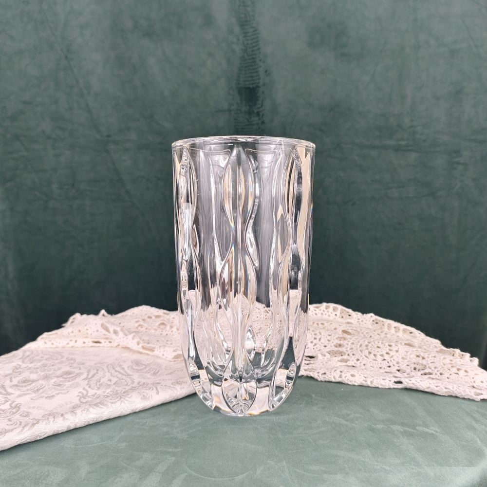 Vintage Elegant Clear Glass Crystal Vase